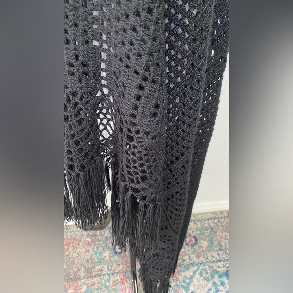 Handmade Shawl Black Crochet Wrap Fringe Chunky Boho Hippie Festival Cottagecore - Picture 5 of 10